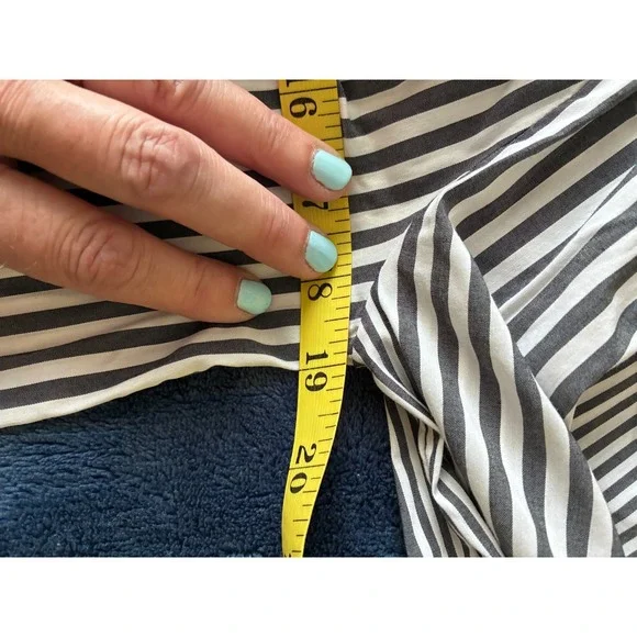 Mellowday Off‎ the shoulder blouse Size Medium (J3) - Picture 6 of 13